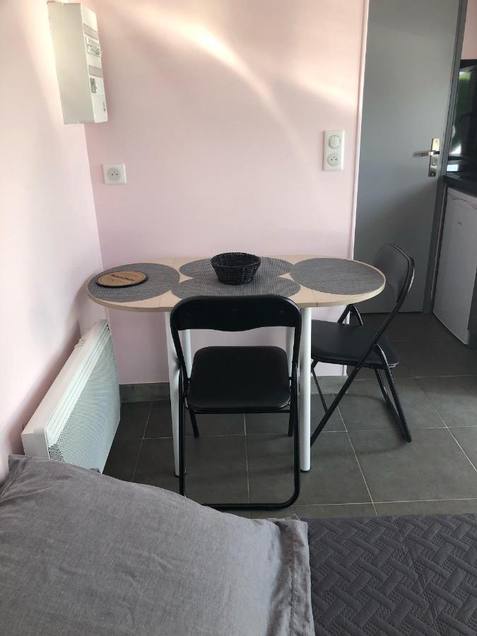 Chambres D'Hotes Chez Florence Montmerle-sur-Saone Dış mekan fotoğraf
