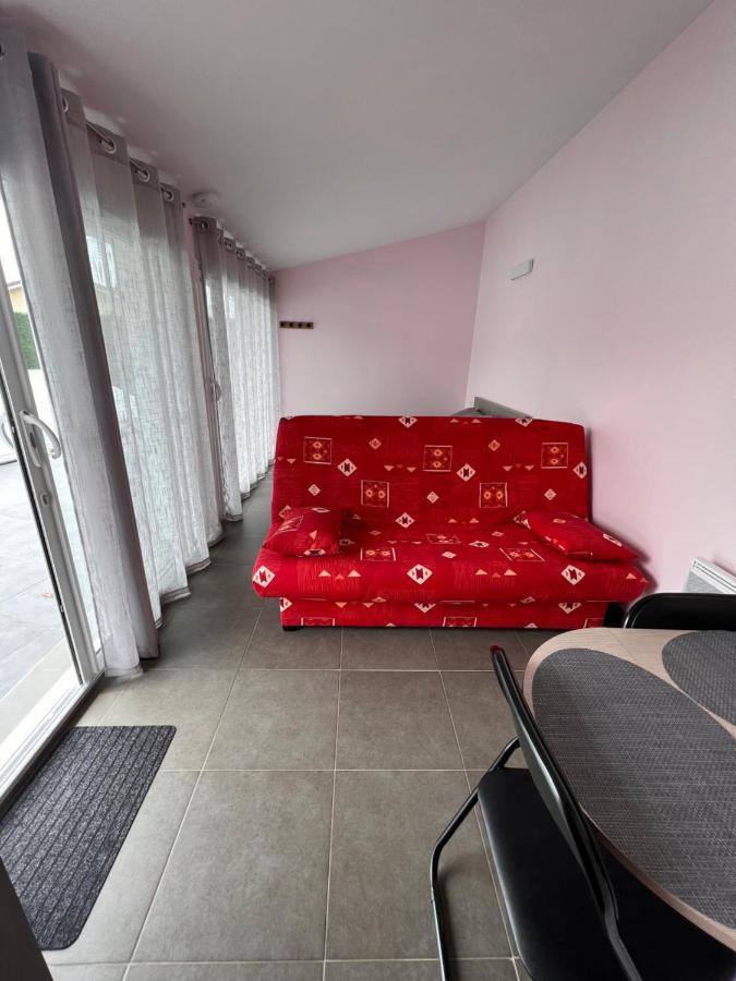 Chambres D'Hotes Chez Florence Montmerle-sur-Saone Dış mekan fotoğraf